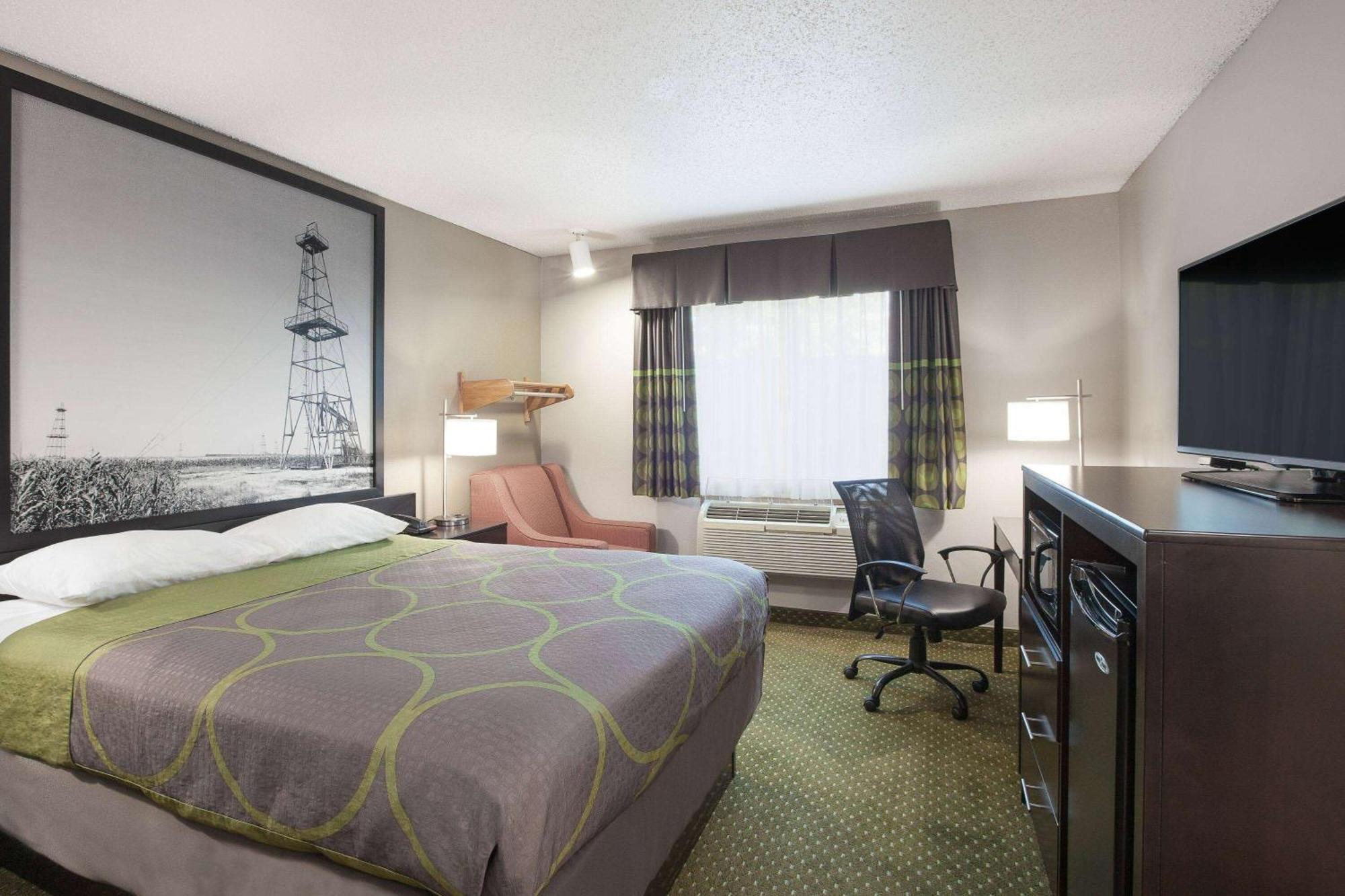 Motel Super 8 By Wyndham Bedford Dfw Airport West Extérieur photo